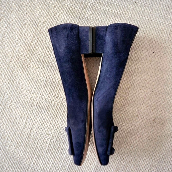 ANN MASHBURN Navy Suede Flats - Picture 4 of 8